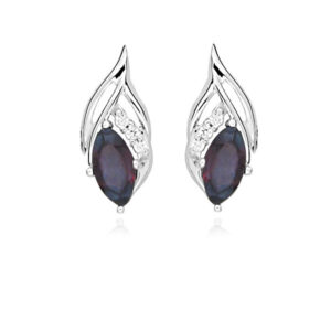 MOISS Něžné stříbrné náušnice s granátem EG000149